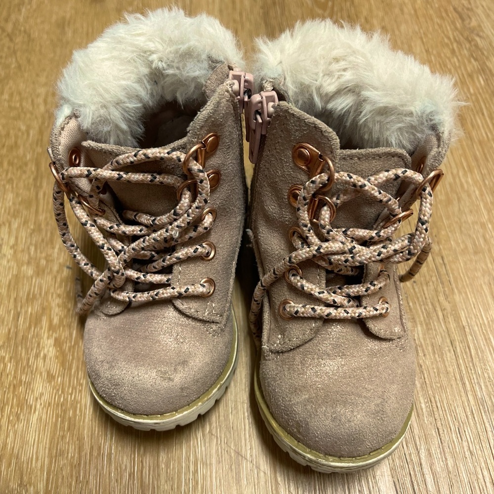 Baby girl boots